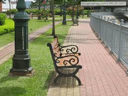 Ghế công viên chân gang có tựa lưng H011 3 gang2