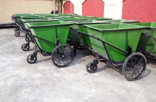 Xe gom rác composite 400 lít 3 z4